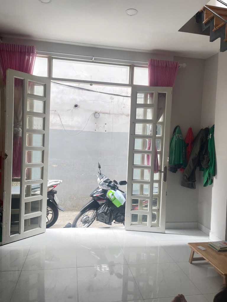 Gần KHU ẨM THỰC PHAN XÍCH LONG, HẺM BA GÁC thông, 2 Tầng DTSD 45m2, giá chỉ 3.25 tỷ. - Ảnh chính