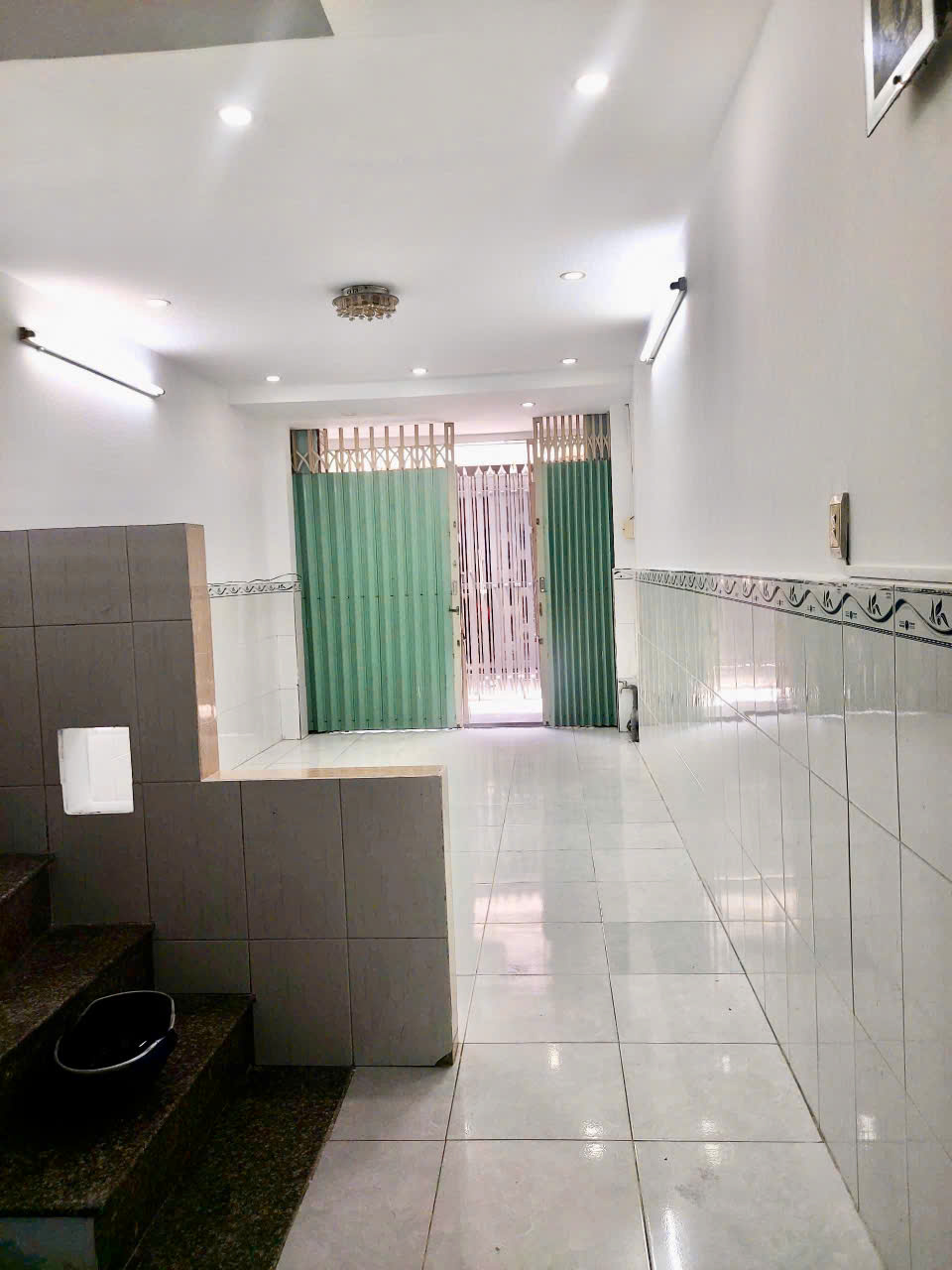 SÁT MẶT TIỀN Q4 NGANG 3 DÁI 10 CÓ  3 TỶ - Ảnh chính