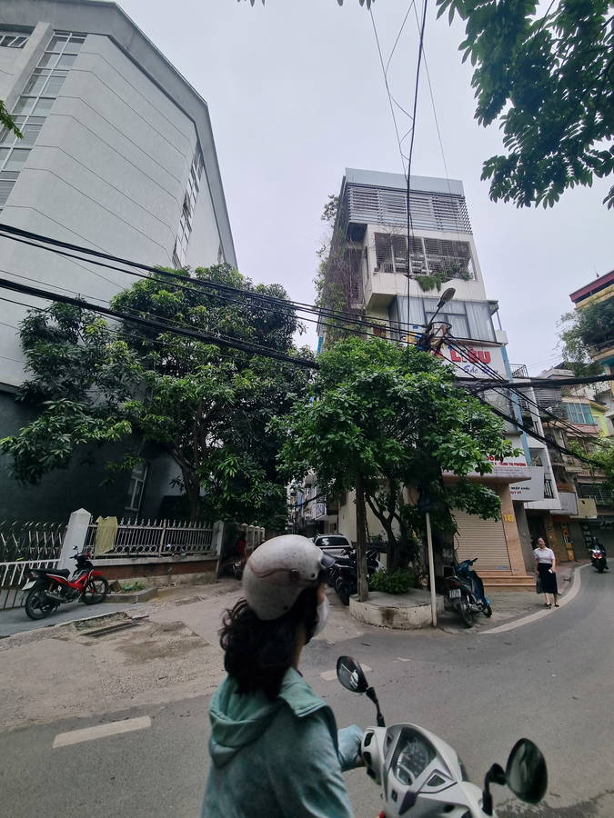BÁN NHÀ MẶT PHỐ ĐẶNG TIẾN ĐÔNG. ĐỐNG ĐA. 41M2 4 TẦNG MT 8M GIÁ 15,8 TỶ- PHÂN LÔ VỈA HÈ - KINH DOANH - Ảnh 1