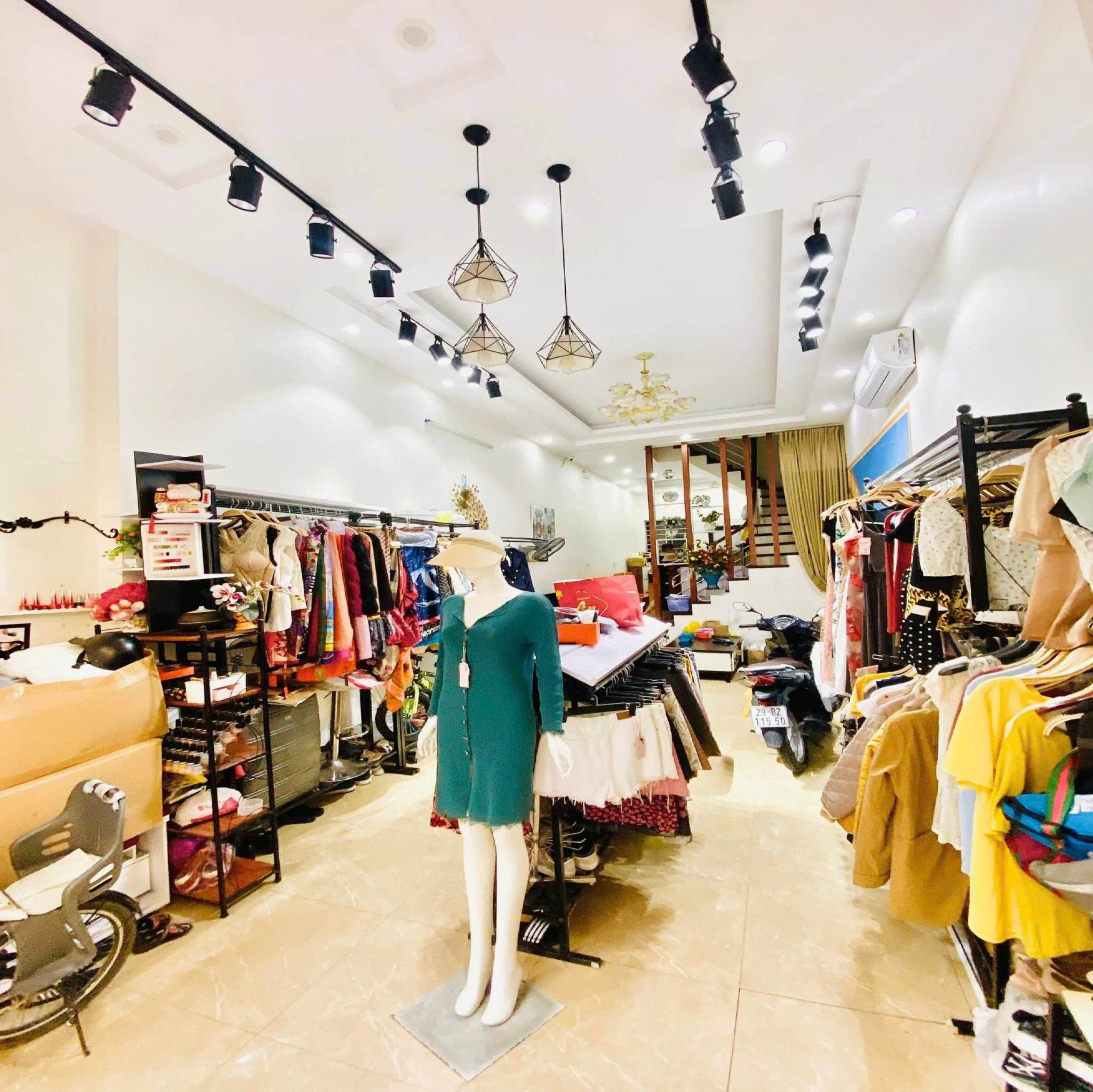 BÁN NHÀ XUÂN THỦY CẦU GIẤY, PHÂN LÔ, ÔTÔ TRÁNH, KINH DOANH ĐẮC ĐỊA, 61M² NHỈNH 18 TỶ - Ảnh chính
