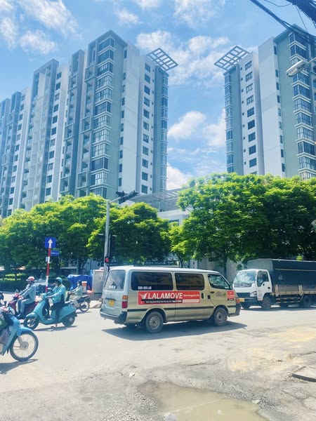 KHÔNG TÌM ĐƯỢC CĂN  HAI - 4 TẦNG - HẺM 6M - NGAY AEON - 92M2 - GIÁ 7.X TỶ - Ảnh chính