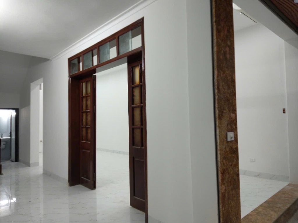 TRUNG TÂM CẦU GIẤY - NHÀ DÂN XÂY CHẮC CHẮN MỚI CỨNG - BA GÁC TRÁNH - Ở SƯỚNG - 60M2 - 15 TỶ - Ảnh chính