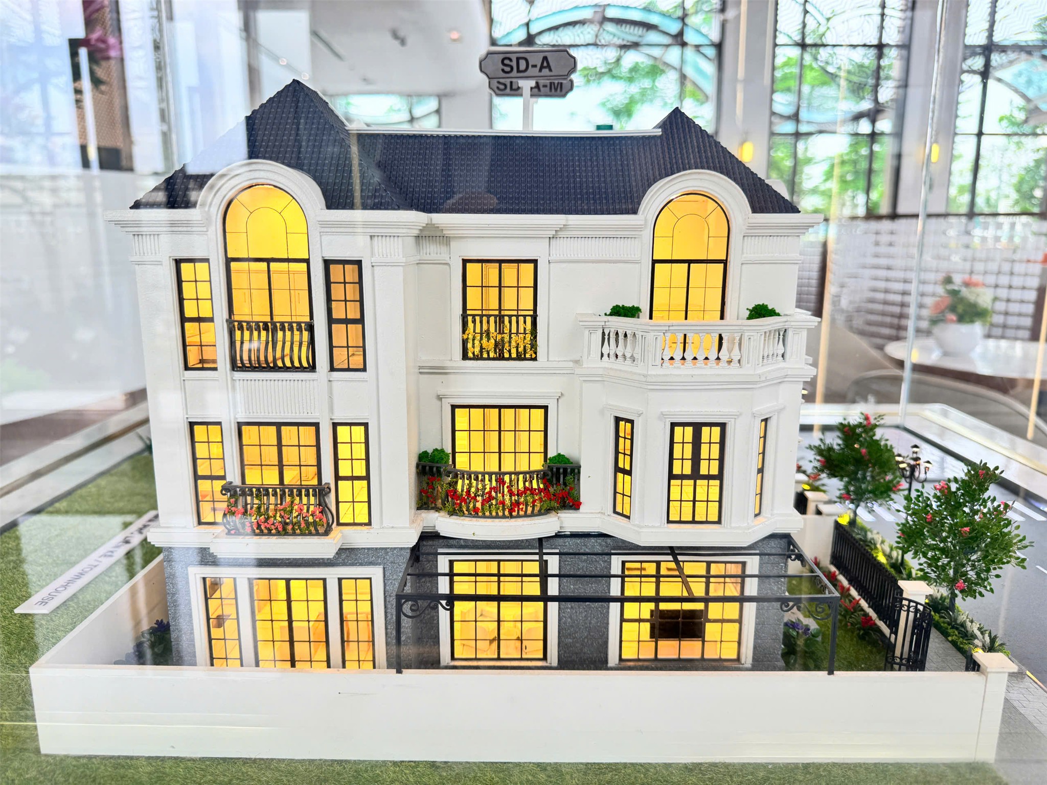 Bán biệt thự song lập Hồng Hạc City – Phú Mỹ Hưng 2, pháp lý rõ ràng, vay 0% lãi suất, giá F0 hấp - Ảnh 1