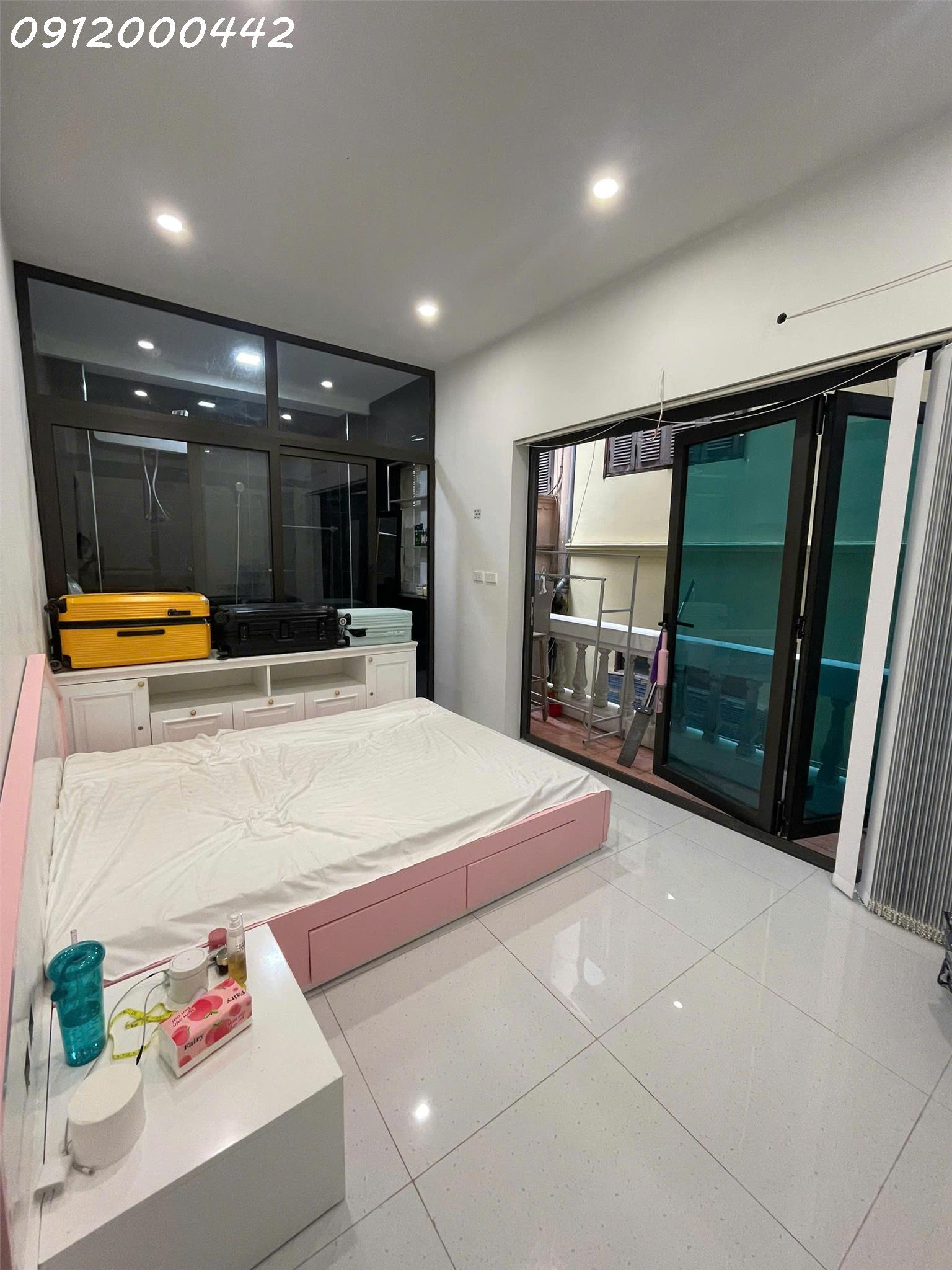 CHÍNH CHỦ BÁN NHÀ THỤY KHUÊ - TÂY HỒ  – CÁCH HỒ TÂY CHỈ 100M<br>Diện tích sử dụng: 150m² – Mặt tiền: - Ảnh 2