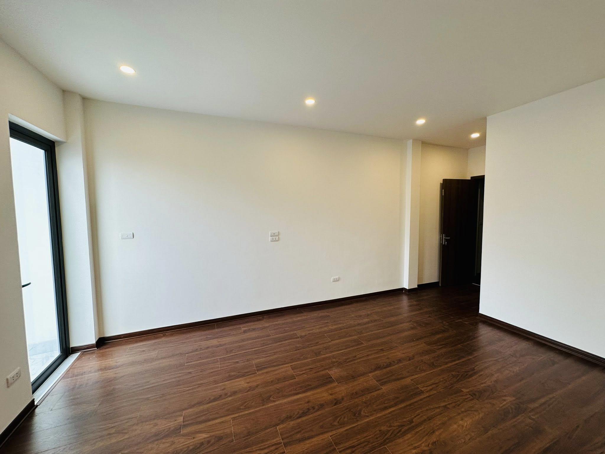 Bán nhà Võng thị thang máy dân xây view  hồ tây 50m 7 tầng 14.8tỷ - Ảnh 3
