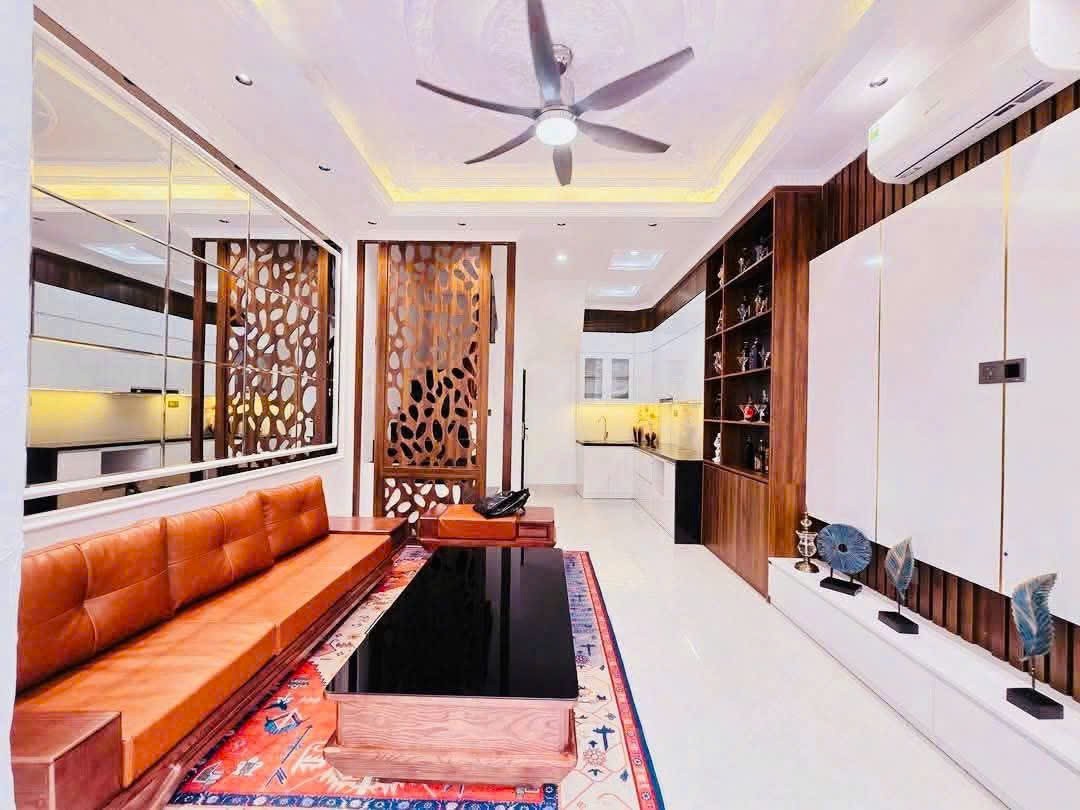 NHÀ ĐẸP - MỚI XÂY - TẶNG FULL NỘI THẤT - NHÀ CHÍNH CHỦ Phường Yên Hoà, Cầu Giấy, Hà Nội - Ảnh chính
