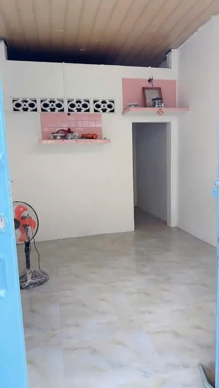 Bán đất tặng nhà, Ba đình mặt tiền đường ngay chợ giá 5 tỷ còn Thương lượng - Ảnh 1