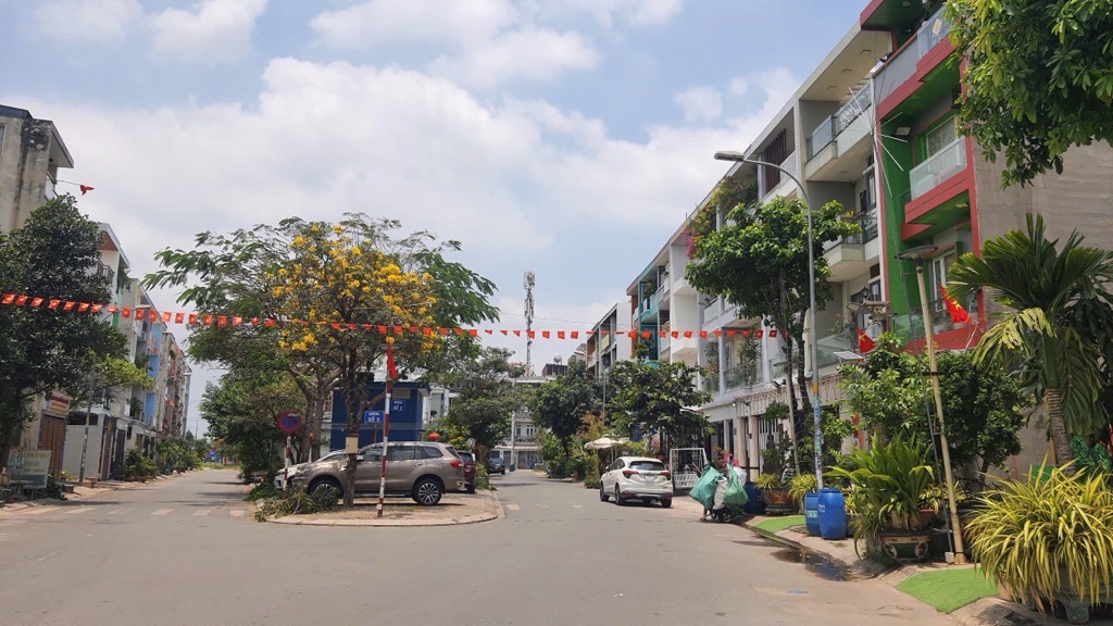 BÁN  MẢNH ĐẤT LỚN HIÉM BÁN KDC NHÀ PHỐ CAO CẤP HAI THÀNH  DIỆN TÍCH 1200n2 ( 21M x 60M) .NGAY TRỤC - Ảnh chính