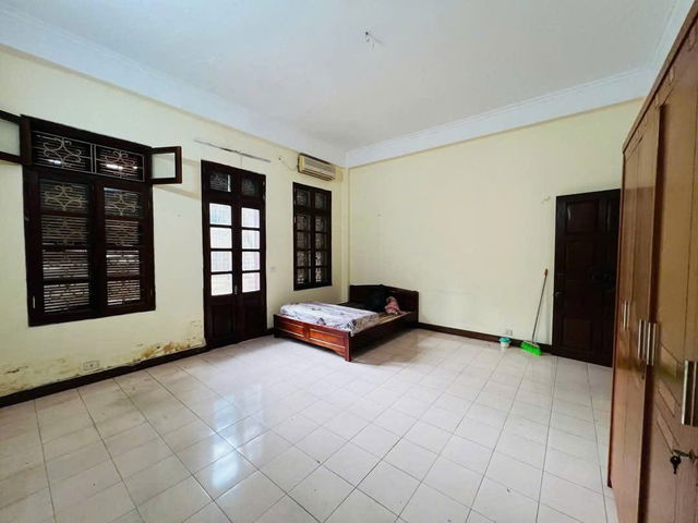 PHÂN LÔ NGUYÊN HỒNG, ĐỐNG ĐA, GARAÔ TÔ - KINH DOANH, 66m2, 4 TẦNG, MT5,6m, GIÁ 28,5 TỶ - Ảnh chính