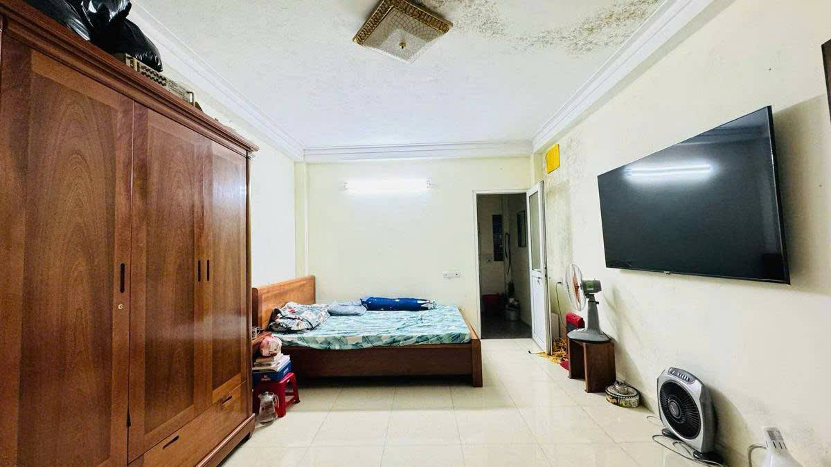 Bán GẤP nhà phố Trung Phụng, Đống Đa, 35m2, 4 TẦNG 3 NGỦ, Chỉ 5.9 tỷ - Ảnh 2