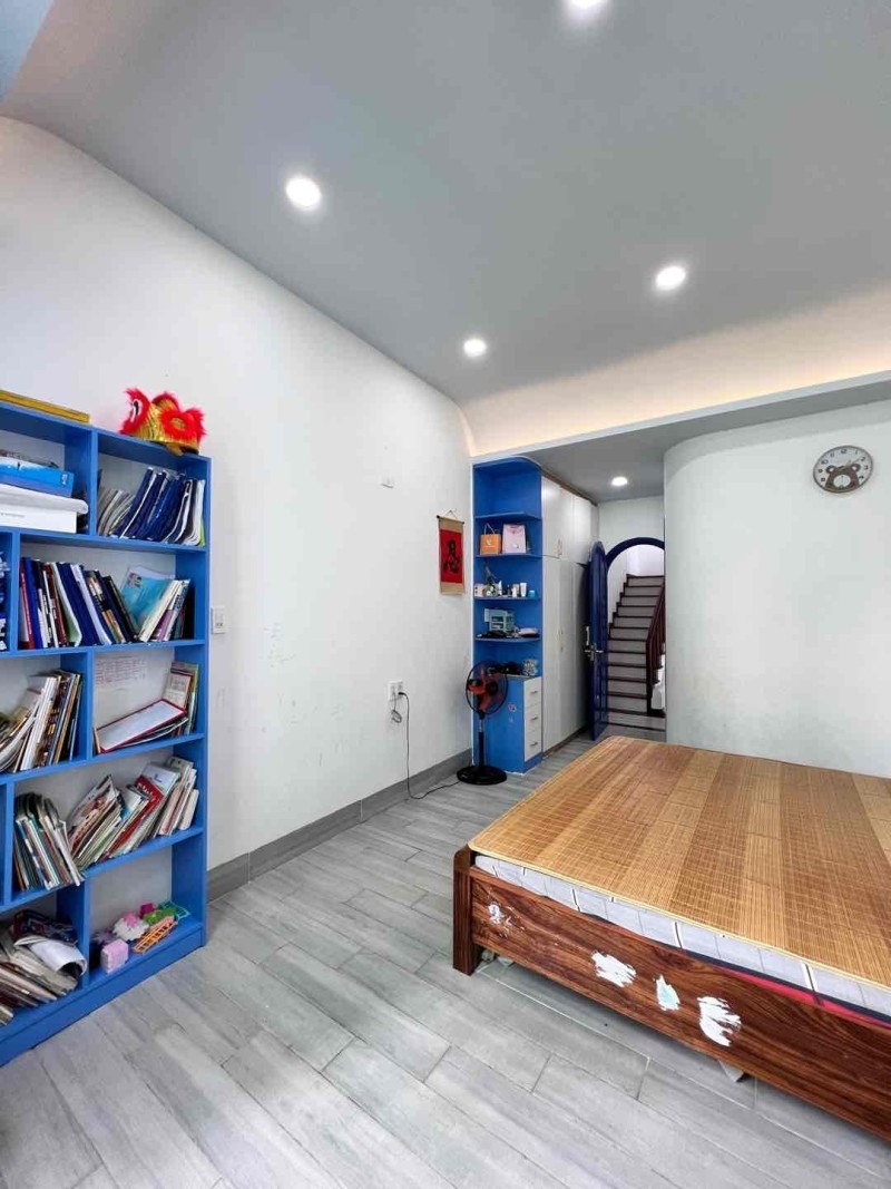 ♣ Nhà K3m, gần MT Thi Sách, 20m Ô tô Đậu, 60m2, 3 tầng mới xây 2 năm, cực chắc, an toàn, 4.5 tỷ - Ảnh chính