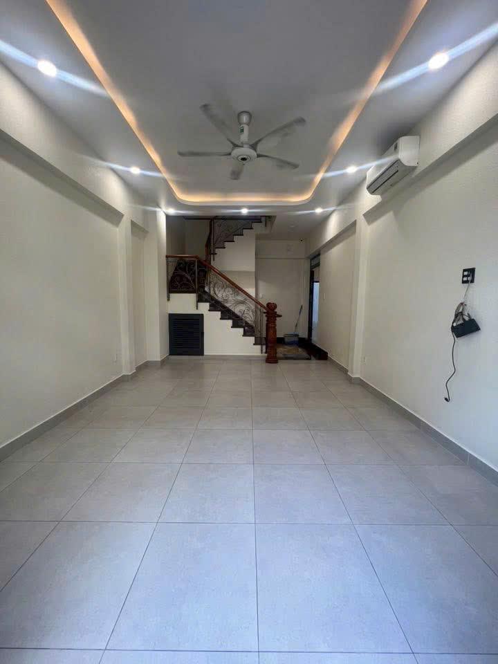 **Trung Tâm QUẬN 5-Nhà 2 Mặt Hẻm-Gần Mặt Tiền 56,6M2,4Tầng 4PN Hoàn công Đủ - Ảnh 1
