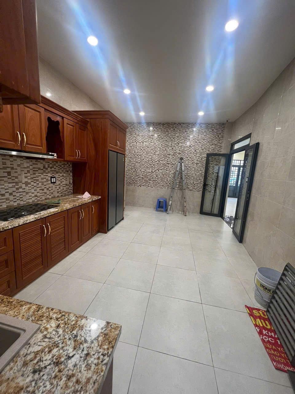 **Trung Tâm QUẬN 5-Nhà 2 Mặt Hẻm-Gần Mặt Tiền 56,6M2,4Tầng 4PN Hoàn công Đủ - Ảnh 2