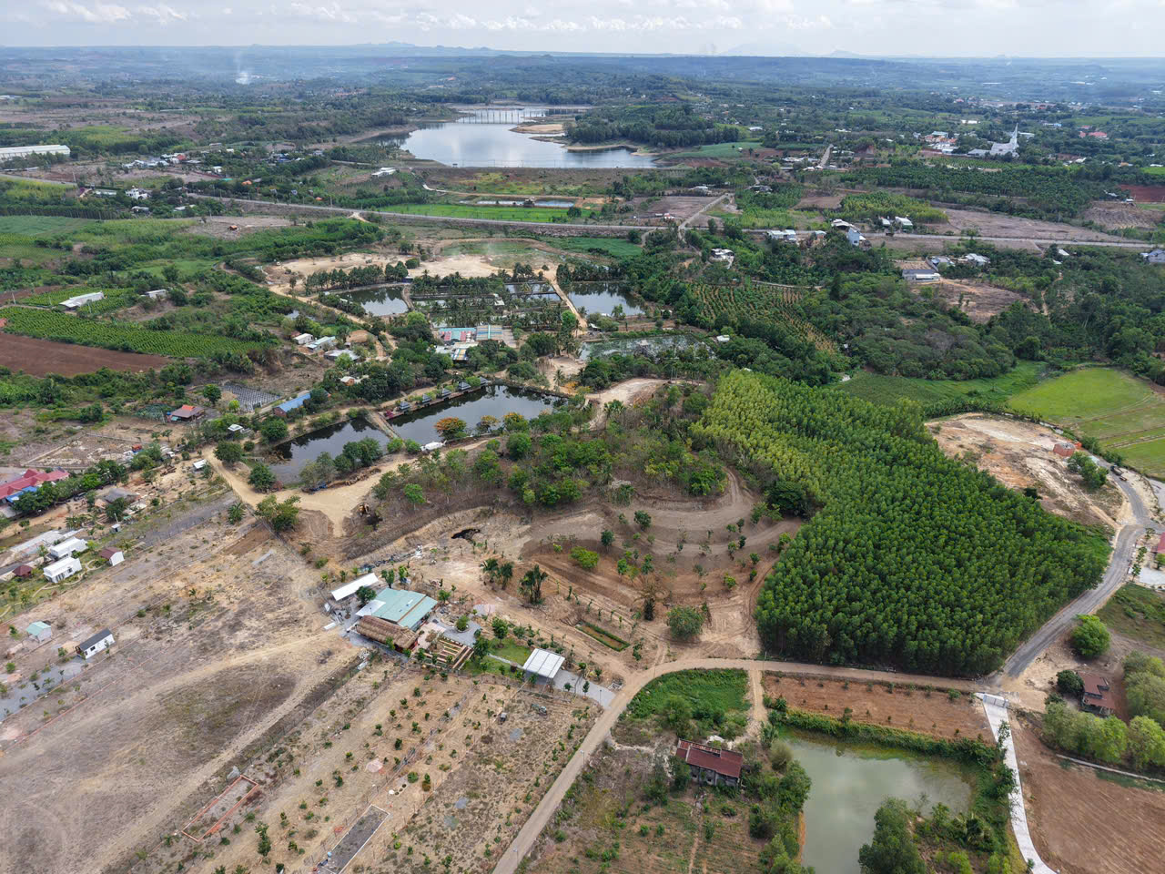 8000m² Góc 2 mặt tiền  ngay khu sinh thái Suối Giàu, xã Đá Bạc giá 1,2 tr/m2 - Ảnh chính