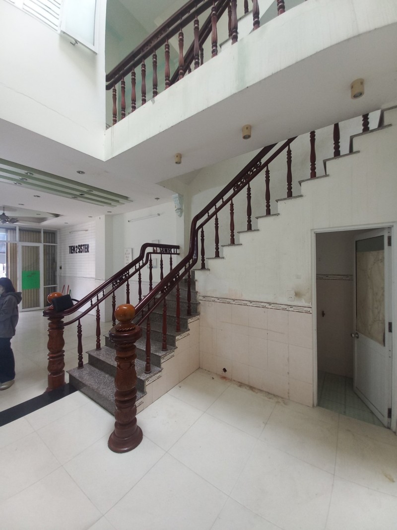 ♥ Mặt Tiền Cao Bá Quát sát Trần Hưng Đạo, 90m2, 4 tầng cứng cáp, 11.5 tỷ - Ảnh chính