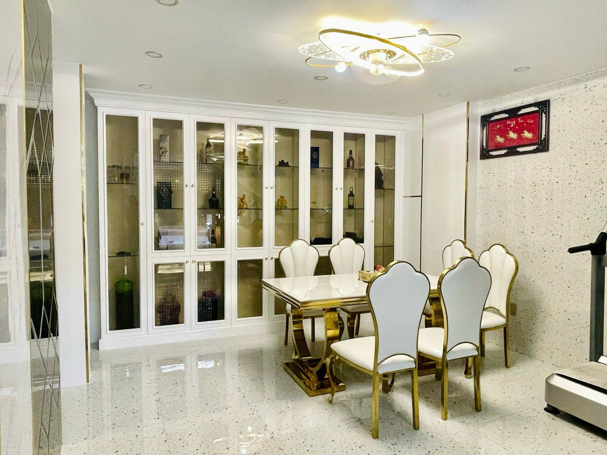 Nhà đẹp Bàu Cát 2, P.12, 4x16m, 64m2, 1 trệt 3 lầu ST, 6PN, 13 tỷ TL - Ảnh 1