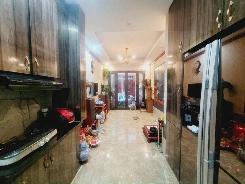 Phân lô Tôn Đức Thắng 30m2 x 5 tầng - 2 thoáng trước và sau nhà - Ba gác đỗ cửa - Gần sát phố. - Ảnh 1