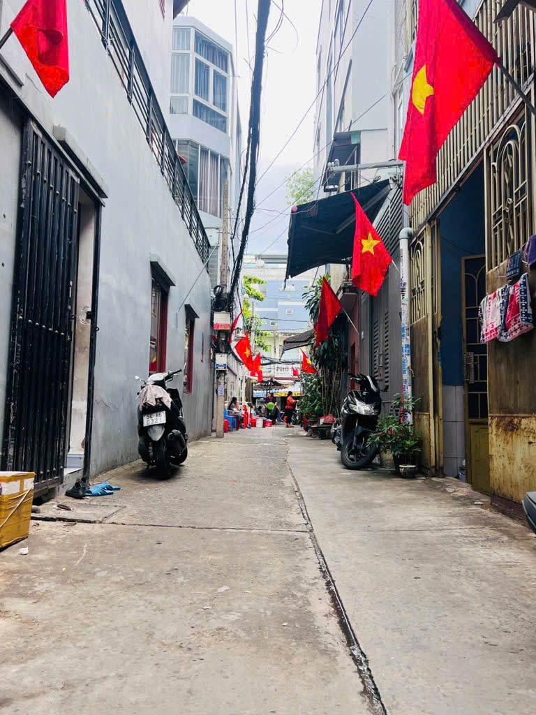 Bán Nhà Hẻm Đường Bá Trạc P1 Q8 - Ảnh 1