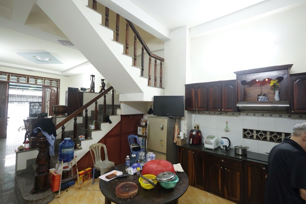 NHÀ ĐẸP NGUYỄN VĂN KHỐI GV - GẦN CV LÀNG HOA & QUANG TRUNG - GẦN MT - 96M² - 3 TẦNG CHỈ NHỈNH 7 TỶ - Ảnh 2