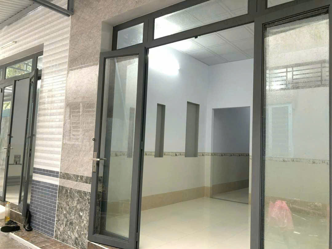 Nhà 3,5 triệu nhà rộng rãi cách hẻm số đỏ 500m - Ảnh chính