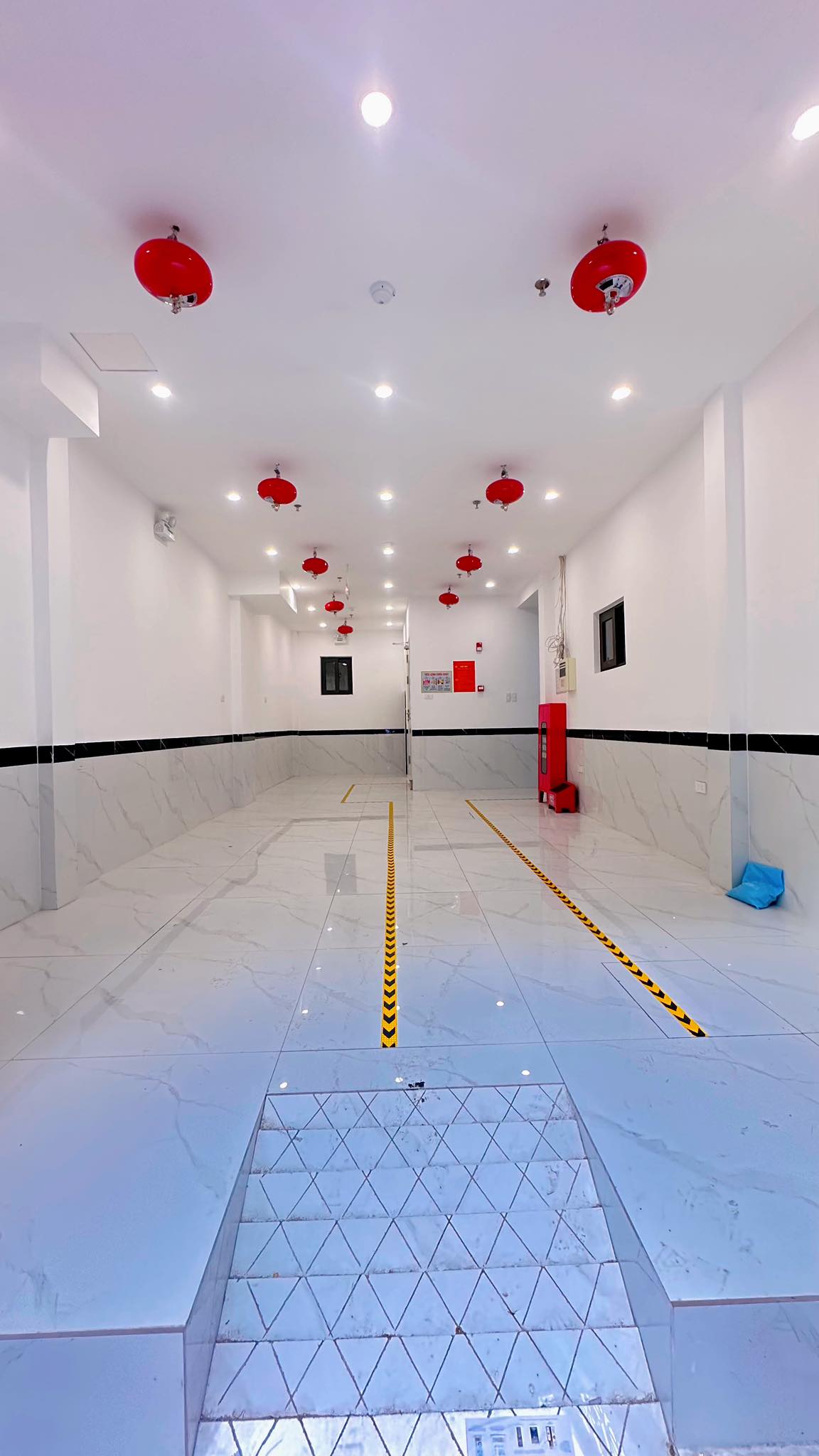 Bán tòa nhà CHDV Vũ Ngọc Phan, Láng, 81m2 x7Tầng, Thang máy, doanh thu 100triệu/th, giá 18,5 tỷ - Ảnh 5