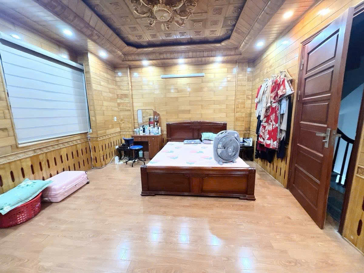 NHÀ NGUYỄN KHÁNH TOÀN Diện Tích 30m2 5 tầng mặt tiền 5m Giá 7.35 tỷ - Ảnh chính