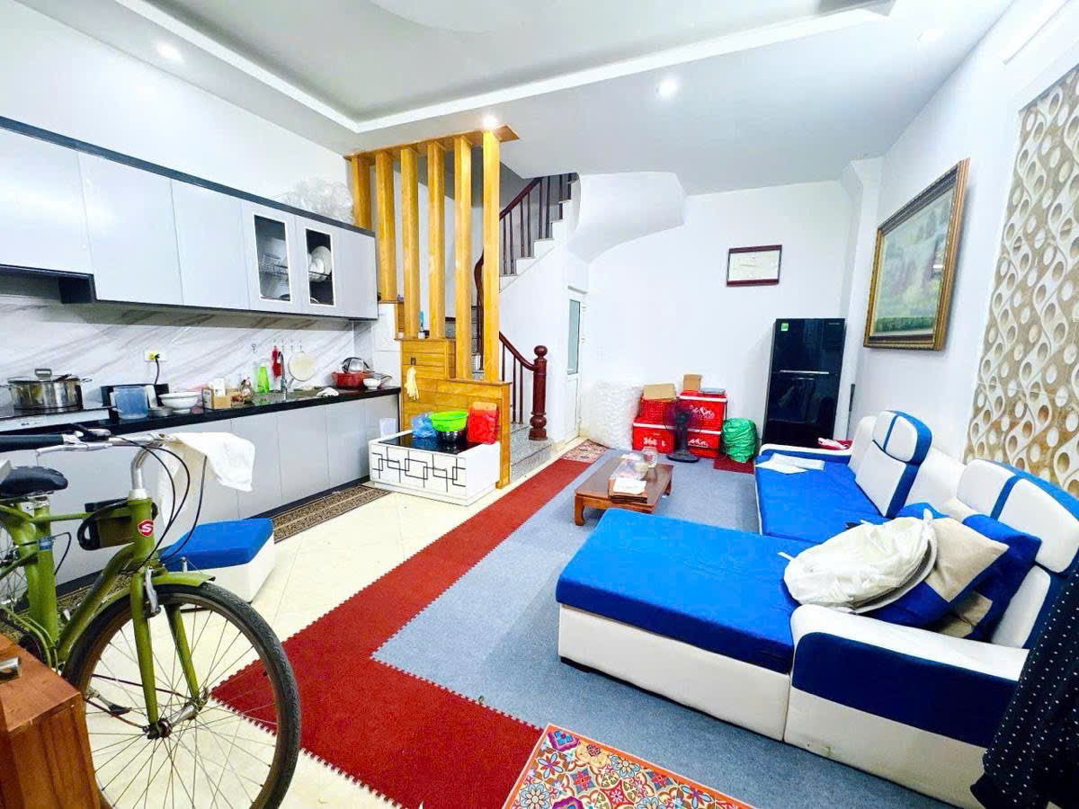 NHÀ NGUYỄN KHÁNH TOÀN Diện Tích 30m2 5 tầng mặt tiền 5m Giá 7.35 tỷ - Ảnh 4
