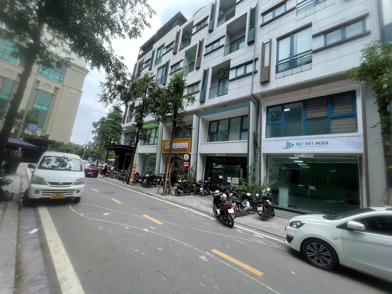 PHÂN LÔ VẠN PHÚC - ÔTÔ TRÁNH ĐỖ NGÀY ĐÊM - KINH DOANH ĐA DẠNG - GIÁ 34 TỶ - Ảnh 1