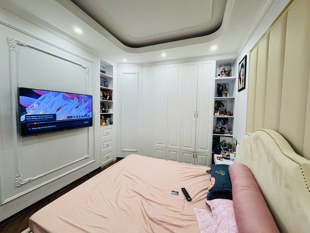 Bán nhà ngõ đẹp nhất Hoàng Hoa Thám, ô tô cách 30m, full nội thất xịn - Ảnh 3