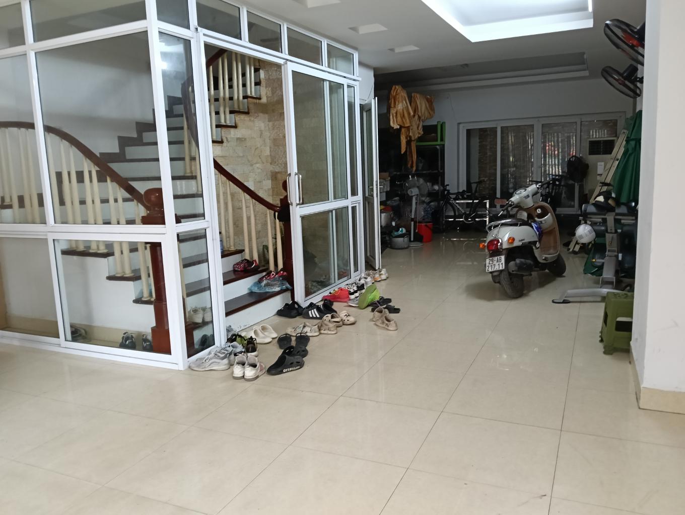 Bán nhà 5 tầng Võ Chí Công, Tây Hồ, ô tô lùi cửa, gần phố, lô góc, 48m, mt 5.2m, 12 tỷ. - Ảnh chính