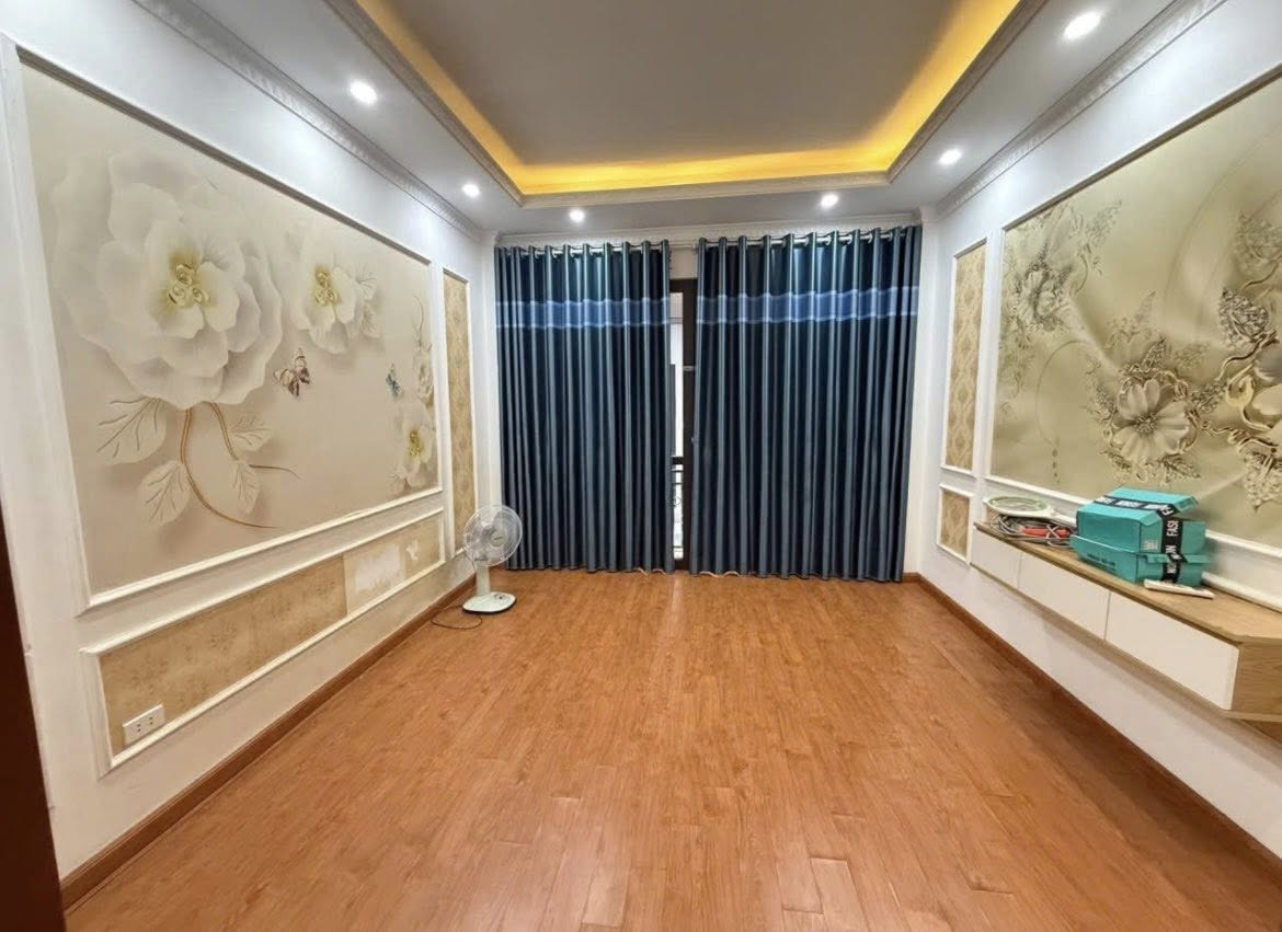 Bán nhà ô tô vào tại Đông Dư Gia lâm xây 4 tầng đủ nội thất hơn 4 tỷ - Ảnh 2