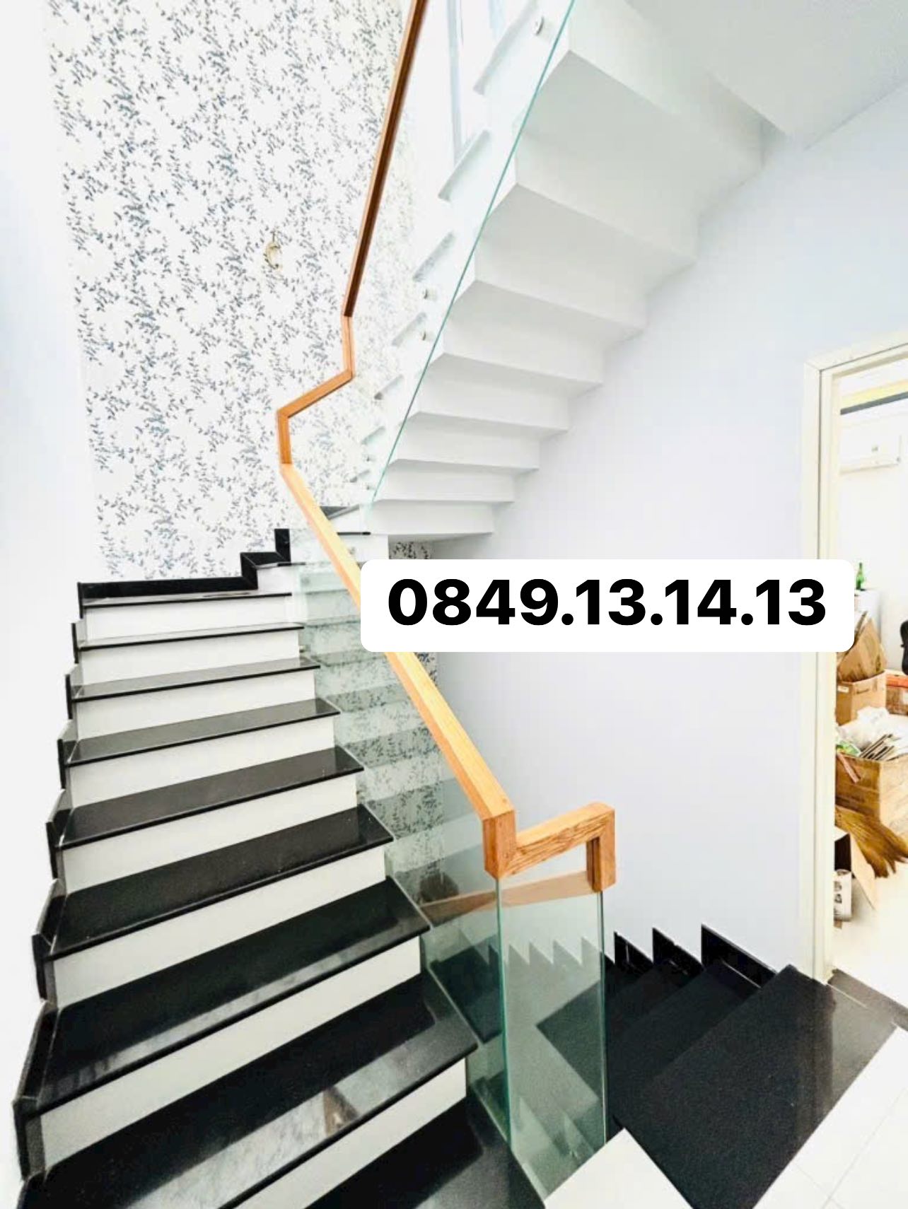 NHÀ MỚI 4 TẦNG - 4.2x 20 - THIẾT KẾ HIỆN ĐẠI - PHỐ VIP KIỀU ĐÀM Q7 HẺM XE HƠI THÔNG - KHU VIP HIM - Ảnh 2