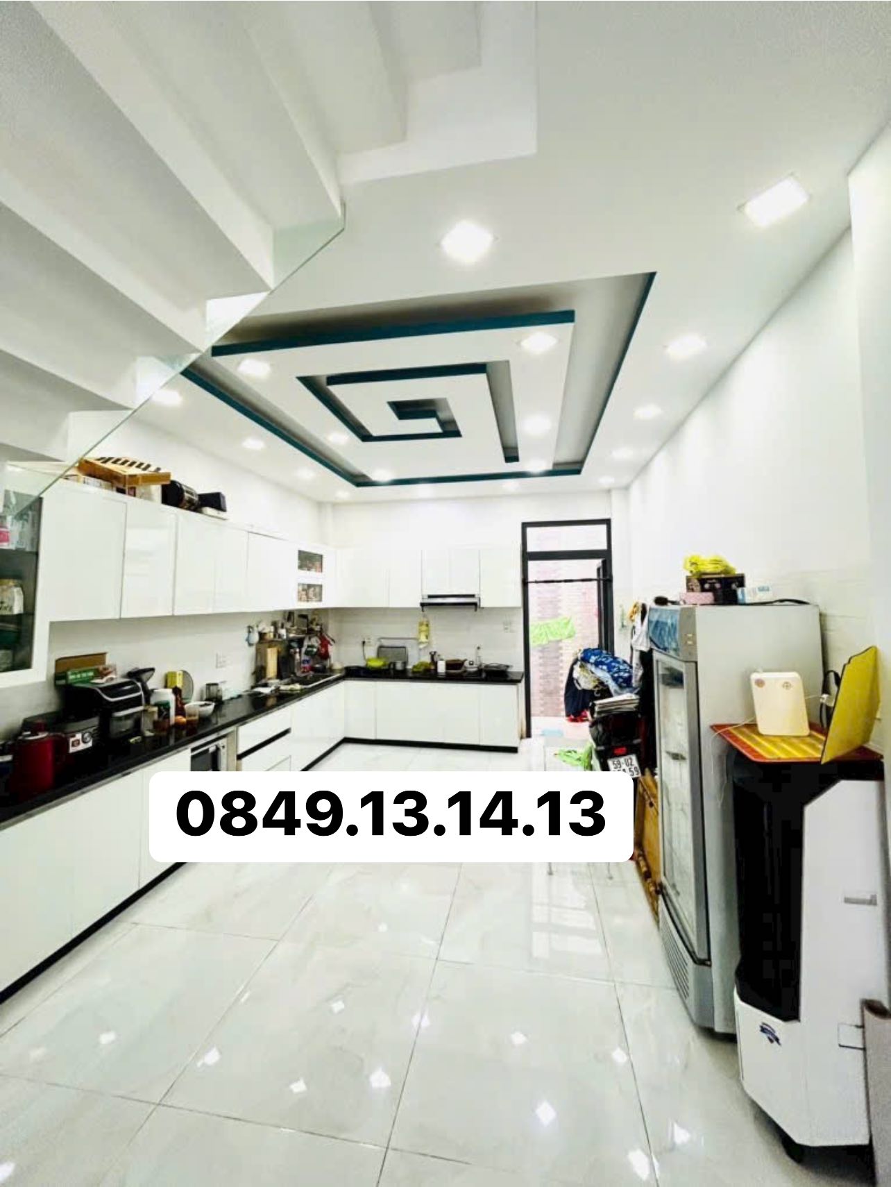 NHÀ MỚI 4 TẦNG - 4.2x 20 - THIẾT KẾ HIỆN ĐẠI - PHỐ VIP KIỀU ĐÀM Q7 HẺM XE HƠI THÔNG - KHU VIP HIM - Ảnh 1
