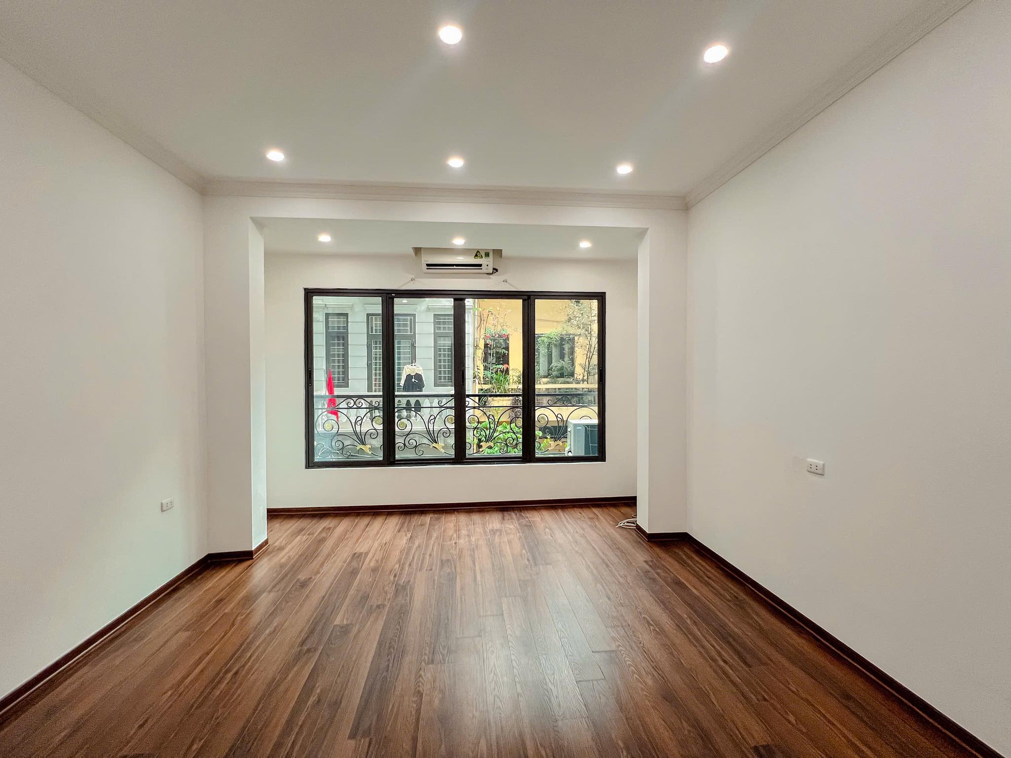 CẦN BÁN NHÀ THANH XUÂN GẦN PHỐ PHÂN LÔ OTO ĐỖ CỬA KINH DOANH VP, DT54M2 CHỈ 16 TỶ - Ảnh 2