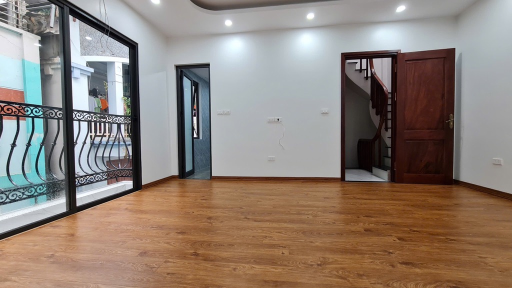 Bán nhà Yên Hoà, Cầu Giấy, 35m2, 5 tầng thang máy, Mt 6.7m, chỉ 9.6 tỷ - Ảnh 1