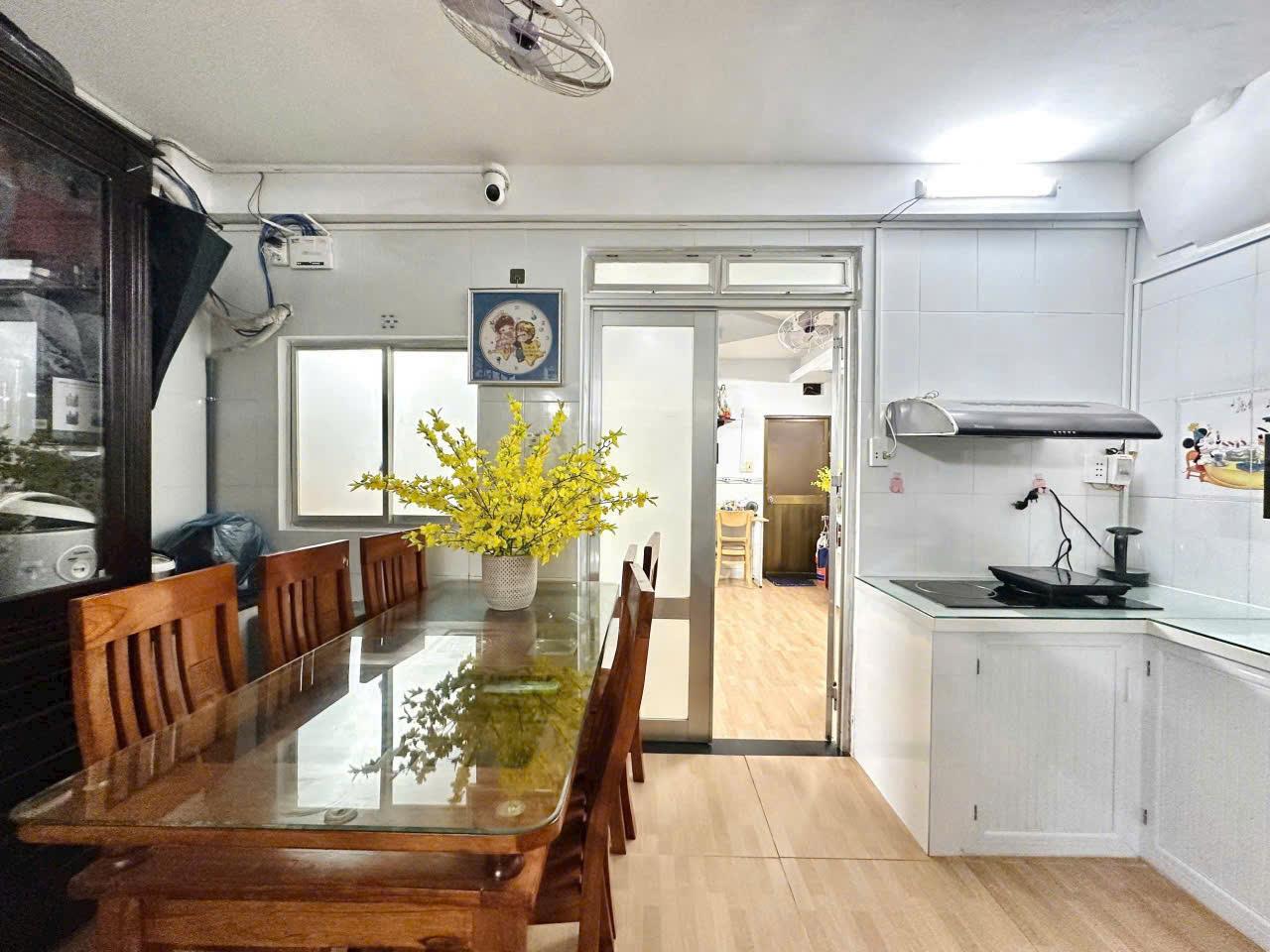 --Bán nhà 2 tầng hẻm 449 Trường Chinh, phường 13, Tân Bình; (4x16), 7 tỷ - Ảnh 1