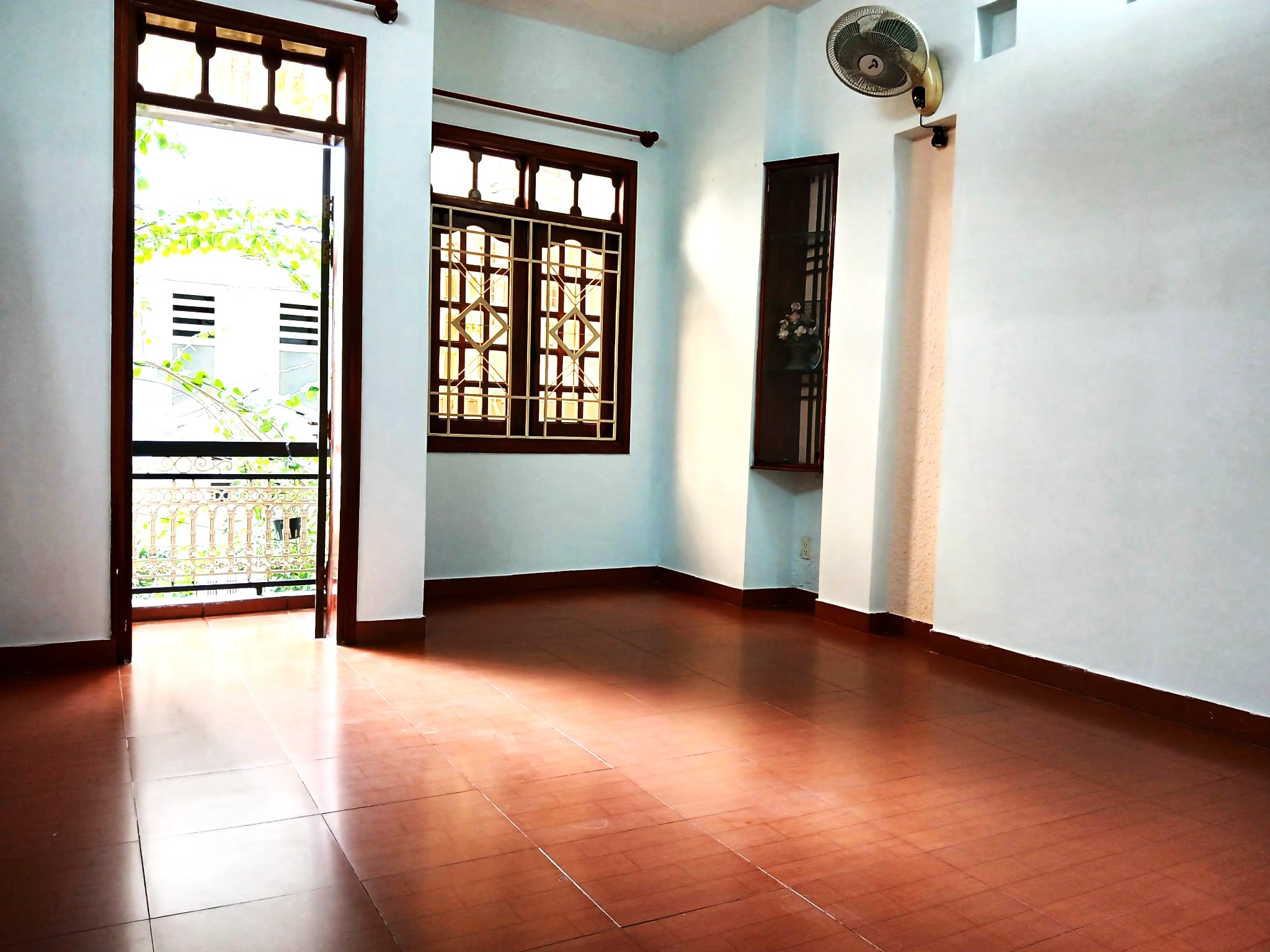 Bán nhà hẻm 43 Cộng Hòa, Phường 4, 4.2x12m, 4 tầng, 46.2m2, 9.5 tỷ TL - Ảnh chính
