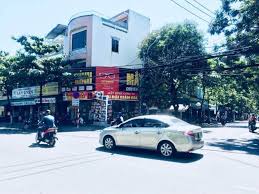 # Nhà Mặt Tiền Hà Huy Tập, 300m2, ngang 20m, 20 phòng KD, thu 250-300 tr/th - Ảnh 2