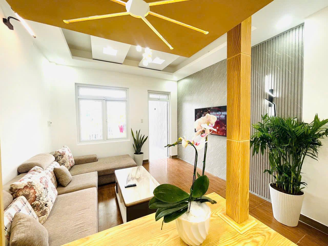 NHÀ ĐẸP SỔ XÂY DỰNG NHƯ TRONG HÌNH TẠI CAO THẮNG P7 ĐÀ LẠT, cách chợ Ngô Quyền chỉ 400m - Ảnh 2