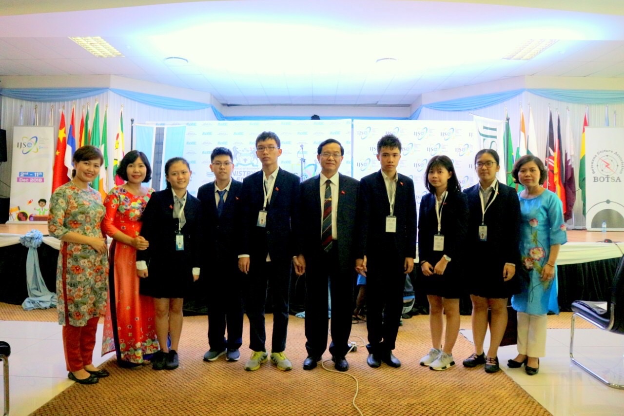 Trung tâm bồi dưỡng văn hoá Hưng Long  tuyển sinh đến lớp 9 các môn Toán, Văn, Anh - Ảnh 2