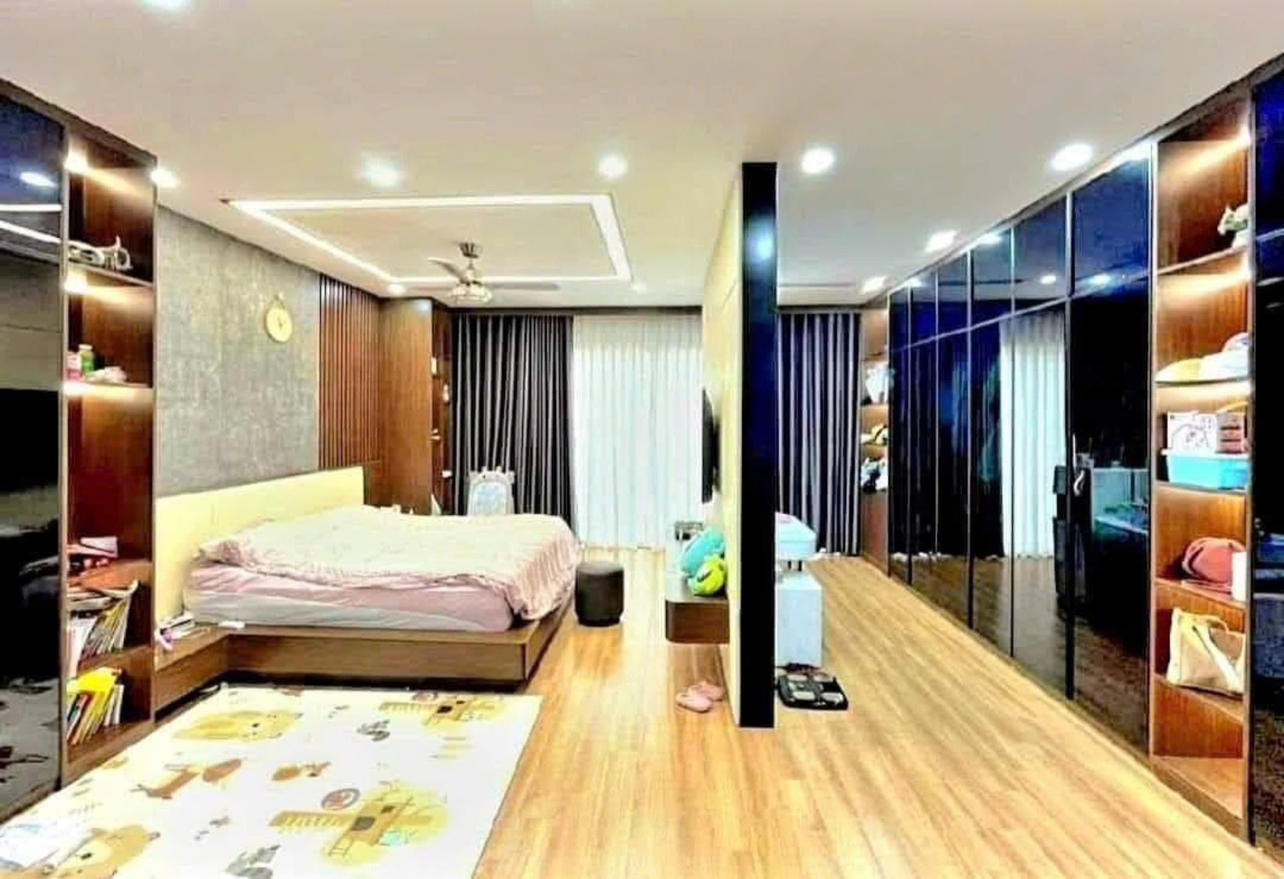 BÁN NHÀ LẠC LONG QUÂN, PHÂN LÔ, ÔTÔ ĐỖ CỬA, GẦN HỒ TÂY, DÂN XÂY 46M2 GIÁ 12 TỶ 480 - Ảnh 1