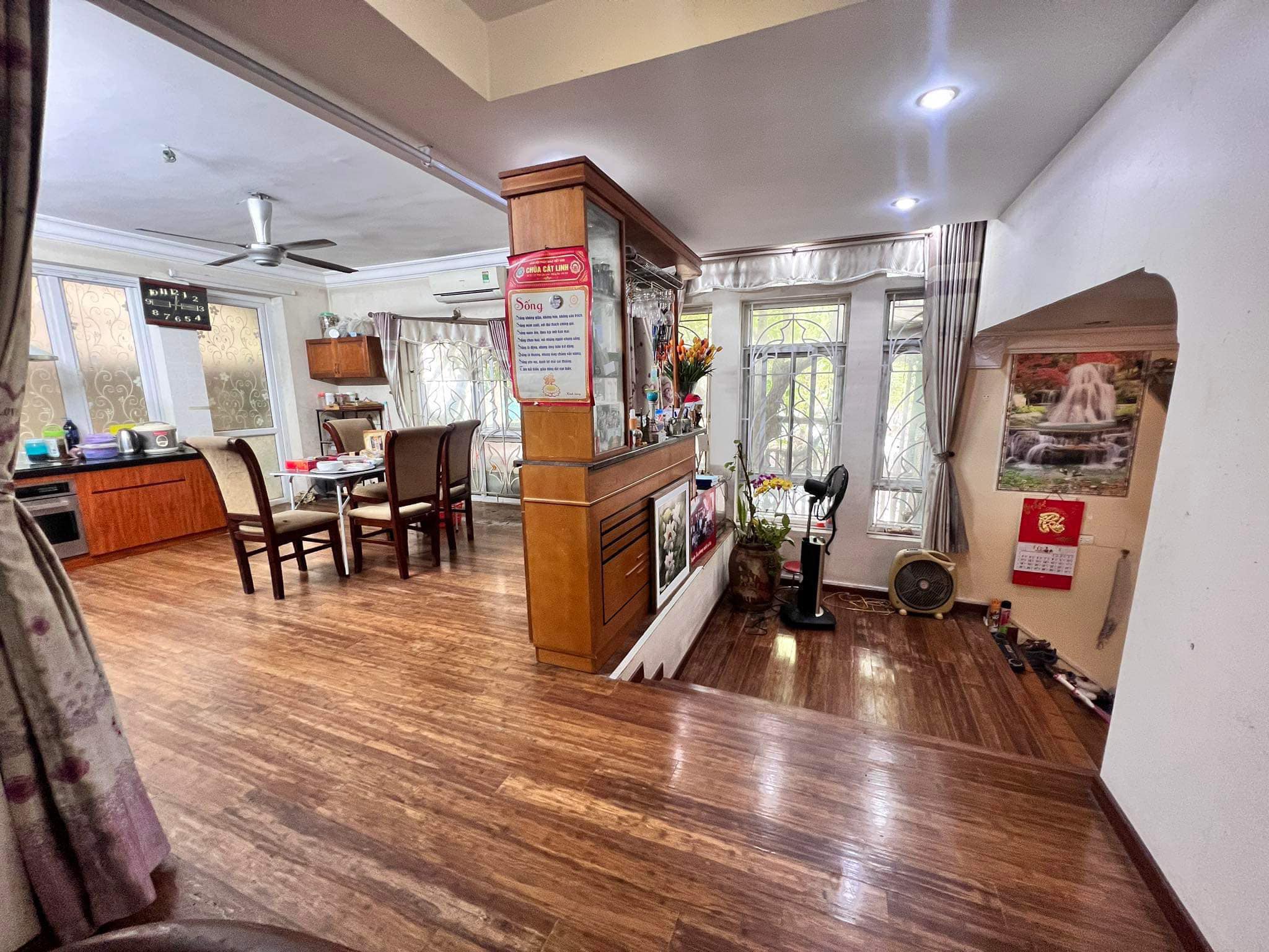 BÁN BIỆT THỰ LÀNG VIỆT KIỀU CHÂU ÂU - LÔ GÓC 180M² - CÓ HẦM - VIEW VƯỜN HOA - GIÁ CHỈ 50 TỶ - Ảnh 2