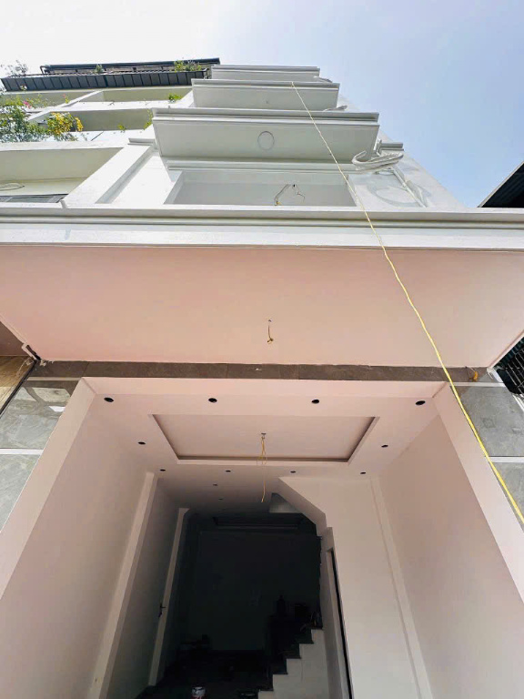 HIẾM TRONG PHÂN KHÚC - NHÀ MỚI, DT RỘNG - GẦN PHỐ - Ô CHỜ THANG MÁY - Ảnh 1