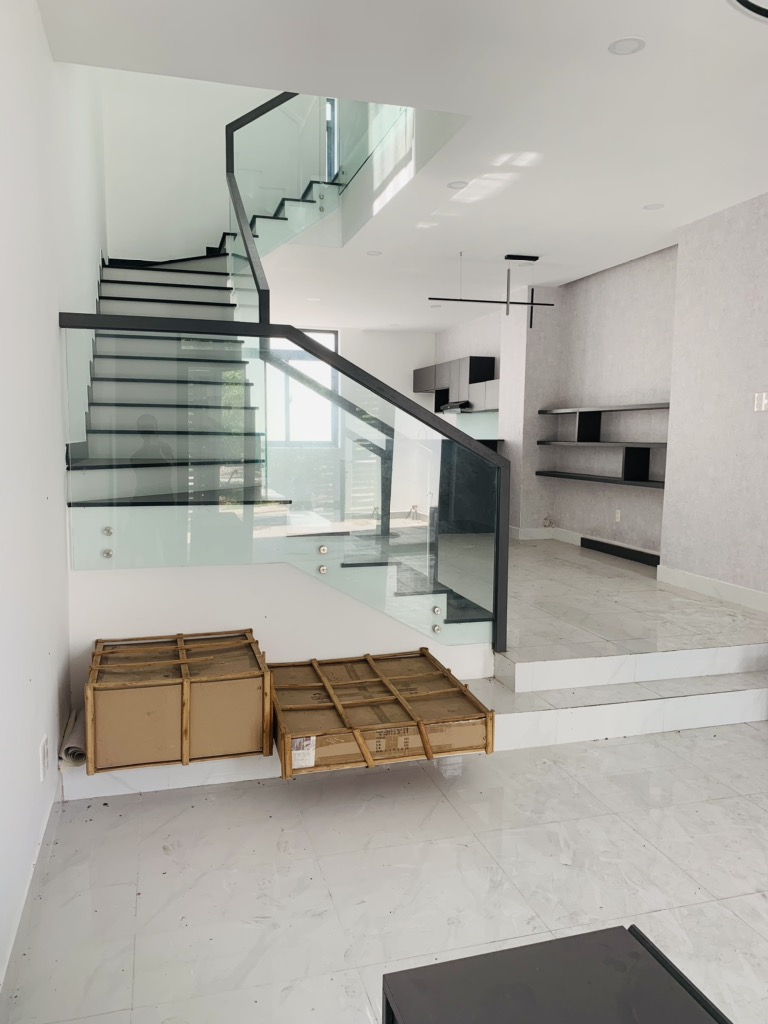 HOT, BÁN GẤP NHÀ KDC PHÚ LỢI,  VỊ TRÍ ĐẸP DT: 100M2 (5X 20M) 4T, 4PN, 5WC CHỈ 7.8 TỶ - Ảnh 2