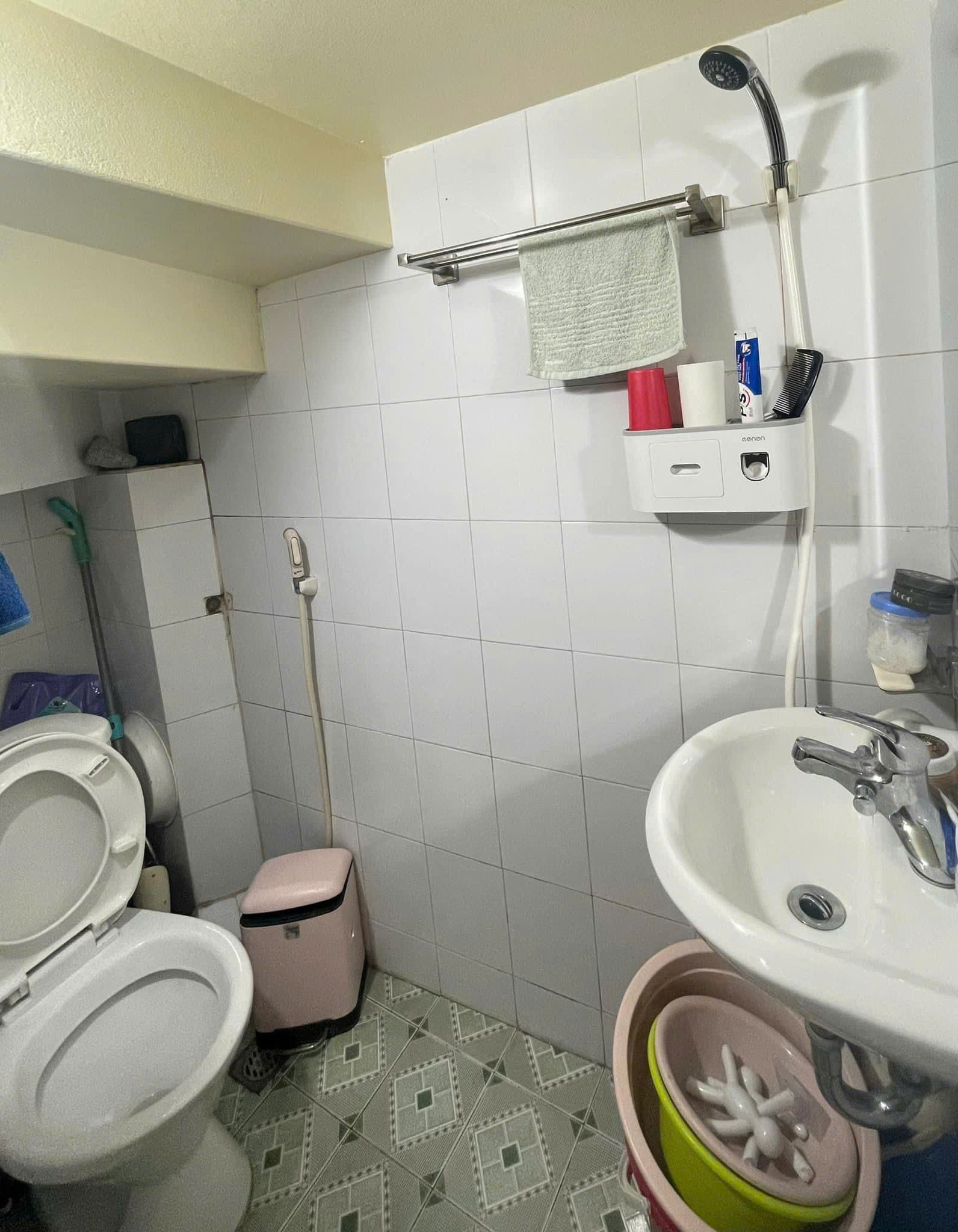 BÁN NHÀ NGỌC THUỴ, GIÁ CHỈ 6.18 TỶ - NHÀ XÂY KIÊN CỐ, THIẾT KẾ HIỆN ĐẠI, ĐỦ CÔNG NĂNG. - Ảnh 2