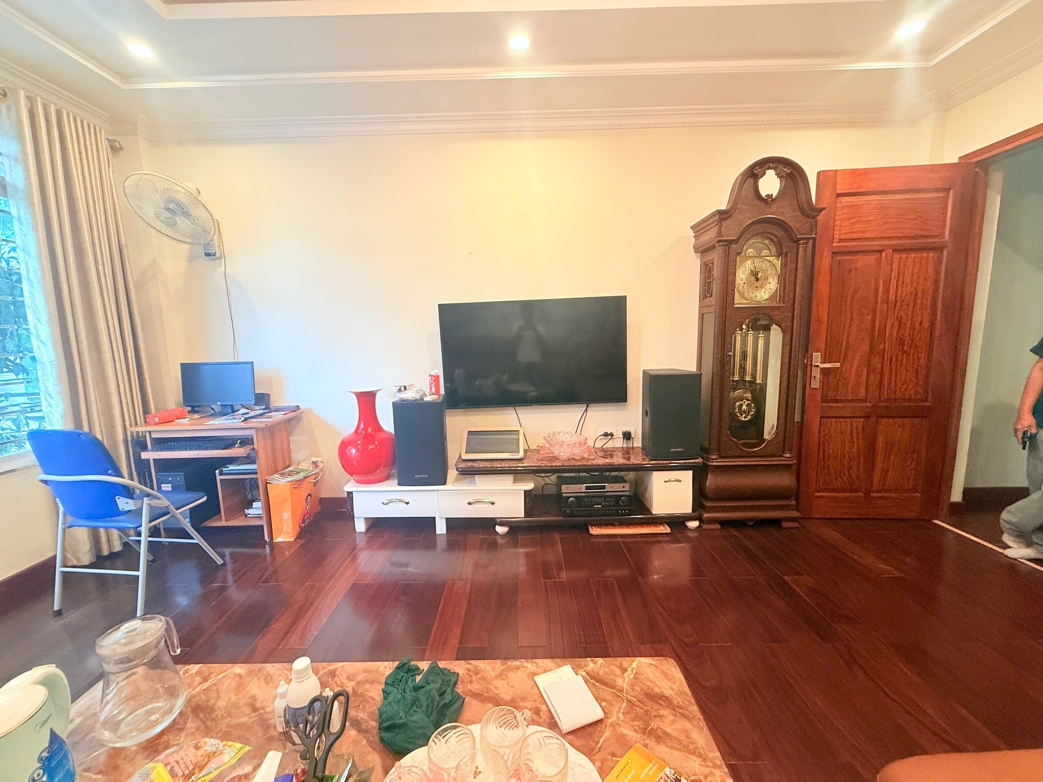 Bán nhà phố Nghĩa Đô 61m2, 5 tầng cực đẹp, mặt tiền 4.4m ô tô thoải mái giá nhỉnh 27 tỷ - Ảnh 2