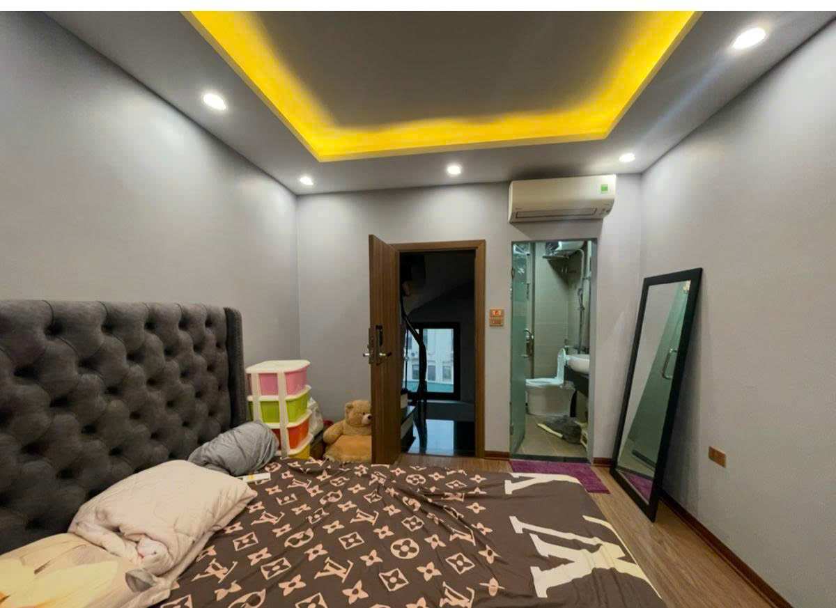 Bán nhà mặt phố Trung liệt 20m2, 5 tầng cực đẹp kinh doanh giá chỉ 7.9 tỷ hiếm Đống Đa - Ảnh 1