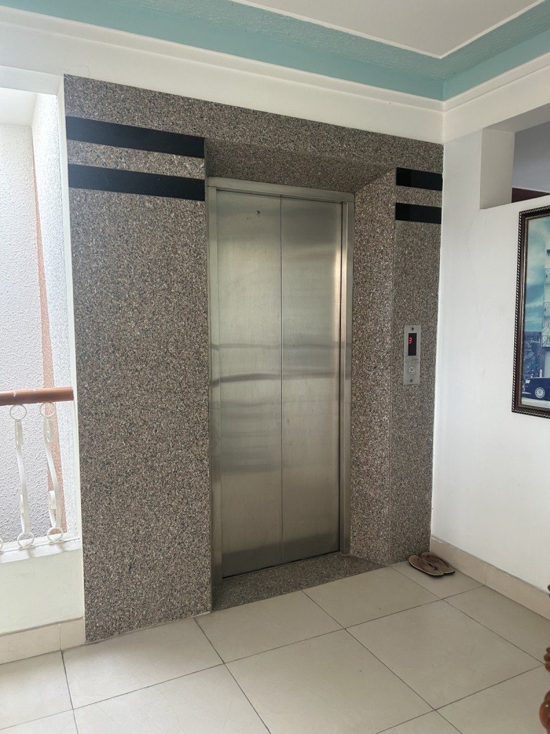 ♣ Mặt Tiền Đường 2 Tháng 9 gần Quảng Trường, 175m2, ngang 7m, 3 tầng cứng - Ảnh 3