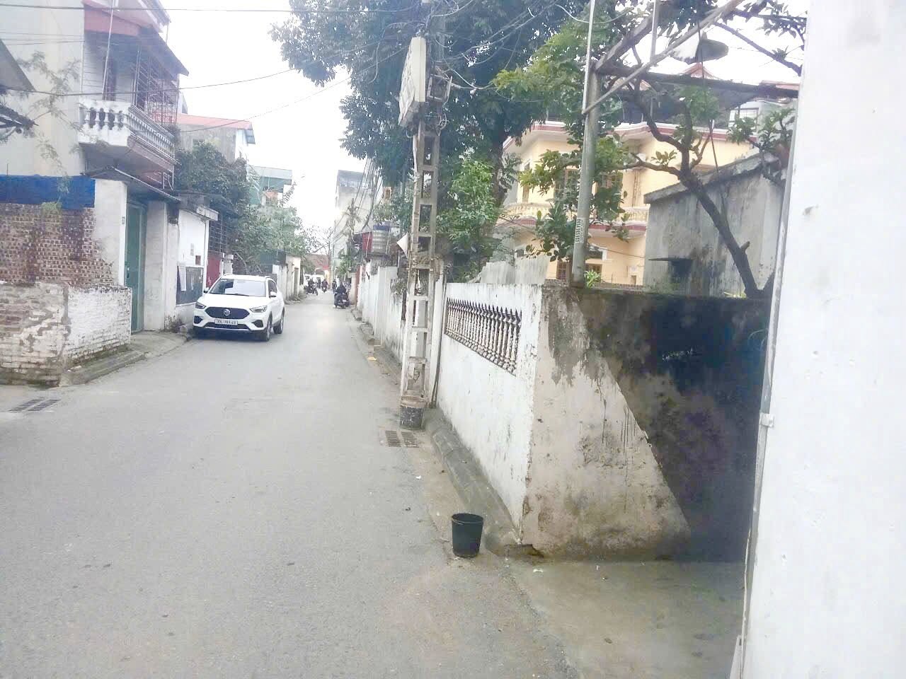 Hàng Hiếm !!! Bán đất Phúc Lợi 35m x 4m, vuông vắn, 1 nhà ra oto tránh giá đầu tư chỉ 4 tỷ 1. LH - Ảnh 2