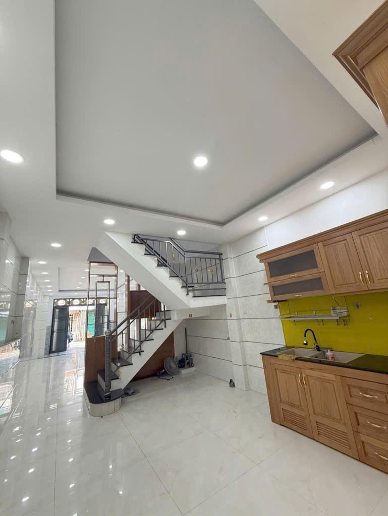 🔥 SIÊU PHẨM MỚI – NHÀ ĐẸP 2 TẦNG – MẶT TIỀN KINH DOANH ĐỈNH – GẦN GÒ XOÀI - Ảnh 1
